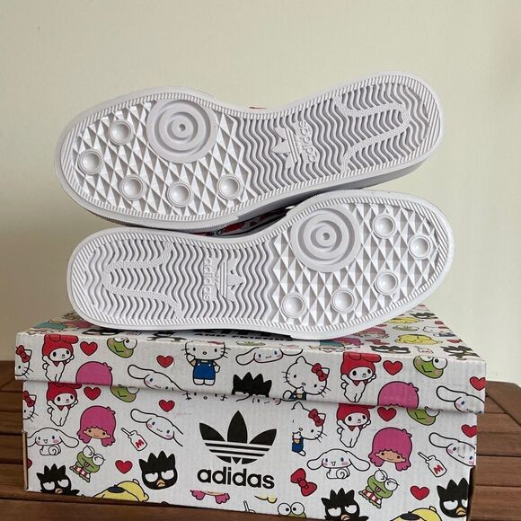 NWOT Adidas NIZZA platform Hello Kitty Women 7.5/Junior 6.5(HQ6888) - Picture 9 of 13